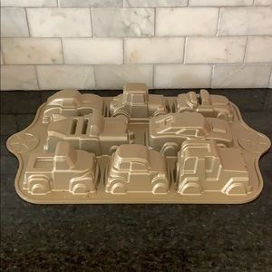 Nordic ware Sweet Rides Pan